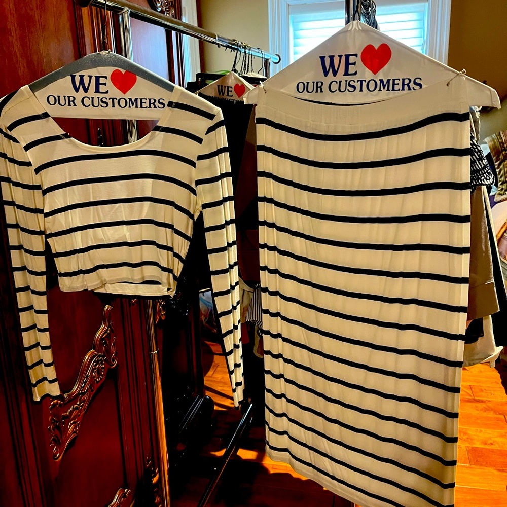Top and bottom so adorable never worn